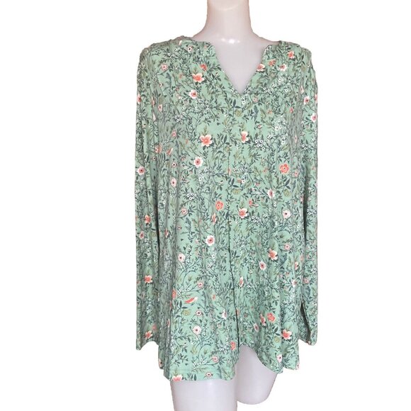 Anydeer Tops - Anydeer Womens Casual Daisy Print Tunic Top Pleated Sz XL Green NWT V Neck